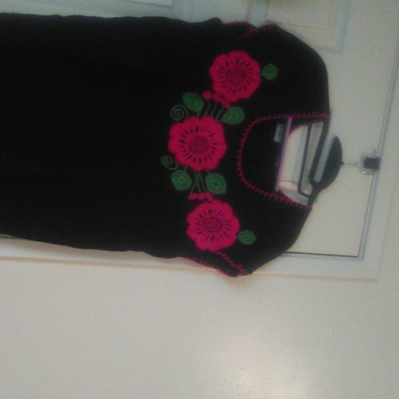 Floral Mexican Blouse - Picture 2 of 3